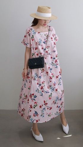 フラワースクエアネックワンピース　韓国ファッション